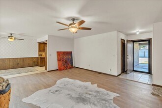 905 Garden Grove in Yukon, OK - Building Photo - Building Photo