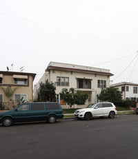 1416 N Kenmore Ave in Los Angeles, CA - Foto de edificio - Building Photo