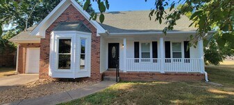 3103 Larson Ln in Clarksville, TN - Building Photo