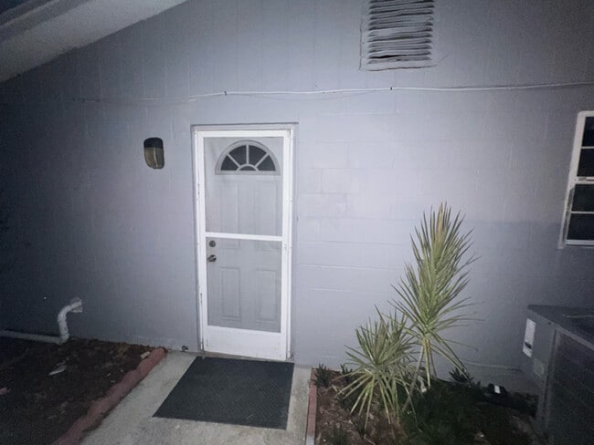 6439 Willow Wood Ln in Tampa, FL - Building Photo - Building Photo