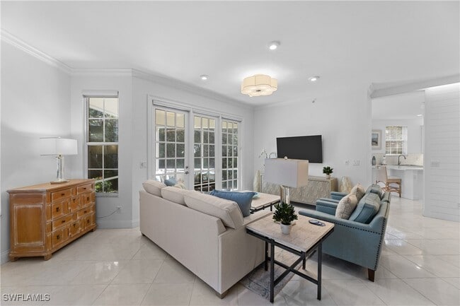 property at 193 Colonade Cir