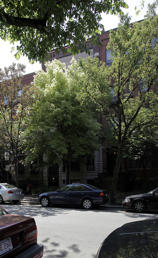 272 Marlborough St in Boston, MA - Foto de edificio - Building Photo