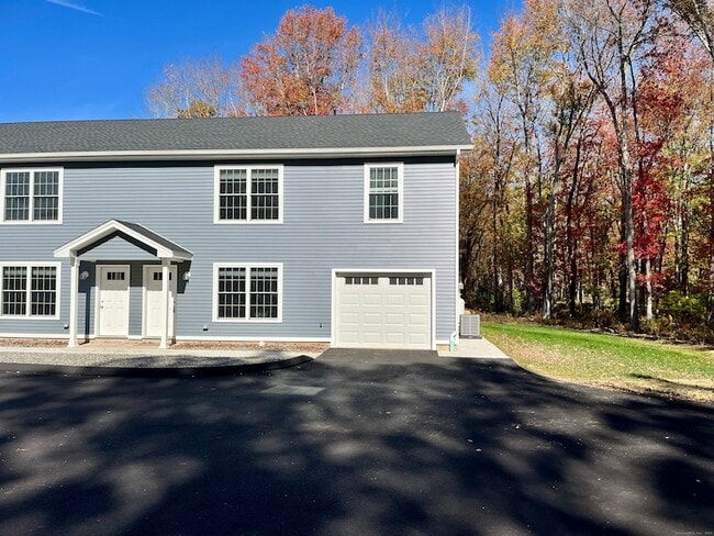 481 Norwich Ave in Colchester, CT - Building Photo - Building Photo