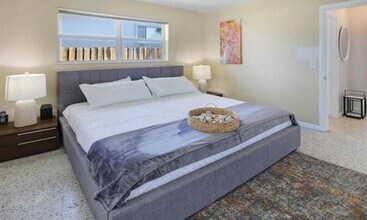 3030 SW 22nd St in Fort Lauderdale, FL - Building Photo - Building Photo