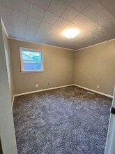 1533 Hartford Rd in Manhattan, KS - Building Photo - Building Photo