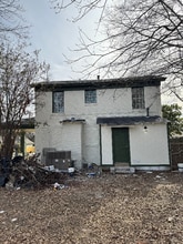 801 W Queen St in Tyler, TX - Building Photo - Building Photo