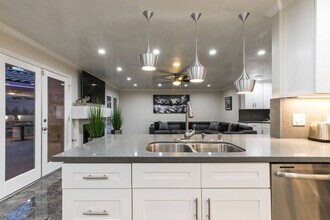 9020 Moss Creek Cir in Las Vegas, NV - Building Photo - Building Photo