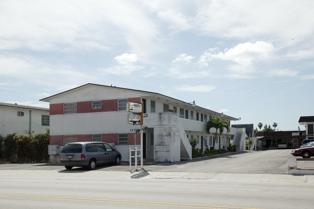 1270 W 29th St in Hialeah, FL - Building Photo