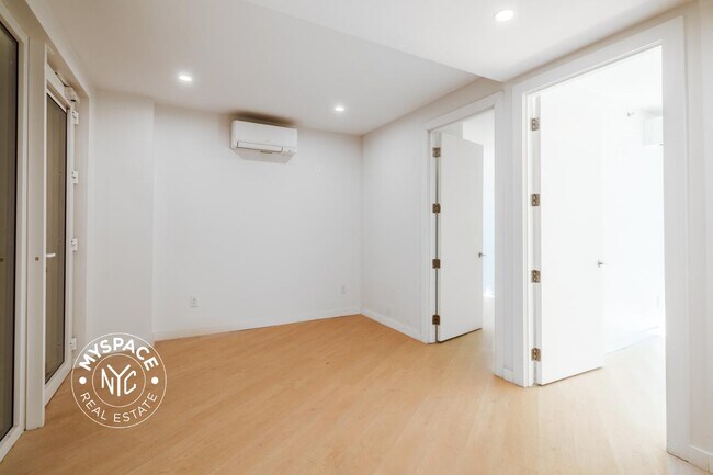280 Meeker Ave, Unit 609 in Brooklyn, NY - Foto de edificio - Building Photo