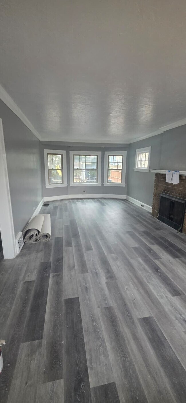 2111 Goodnor Rd in Cleveland Heights, OH - Building Photo - Building Photo