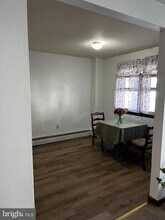366-SIDE W Mt Vernon St in Lansdale, PA - Building Photo - Building Photo