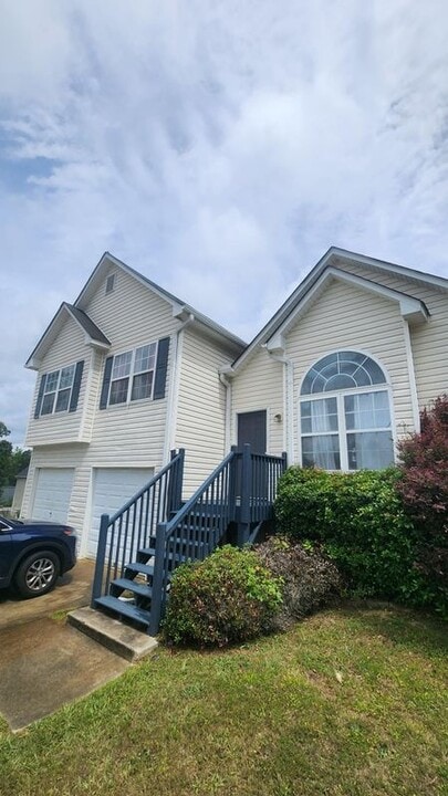 101 Rampart St in Dallas, GA - Building Photo