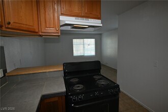 2334 N Lamb Blvd in Las Vegas, NV - Building Photo - Building Photo