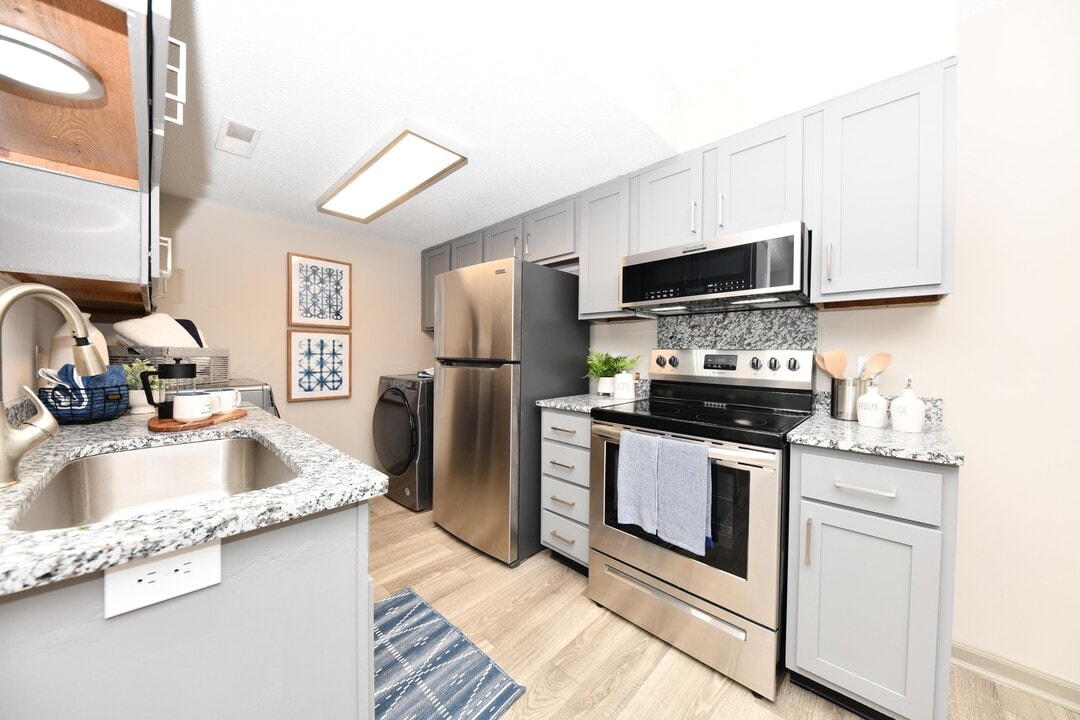 Preston Apartment Homes in Columbia, TN - Foto de edificio