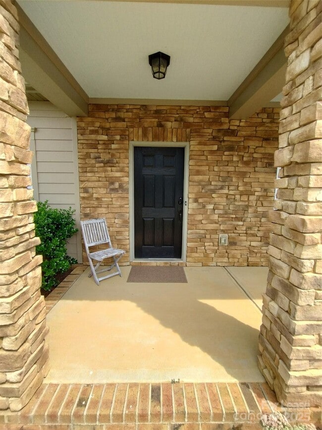 105 E Neel Ranch Rd in Mooresville, NC - Building Photo - Building Photo