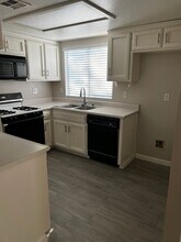 817 Quail Ln in Bakersfield, CA - Building Photo - Building Photo