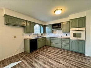 209 Travis Ln in Hewitt, TX - Building Photo - Building Photo