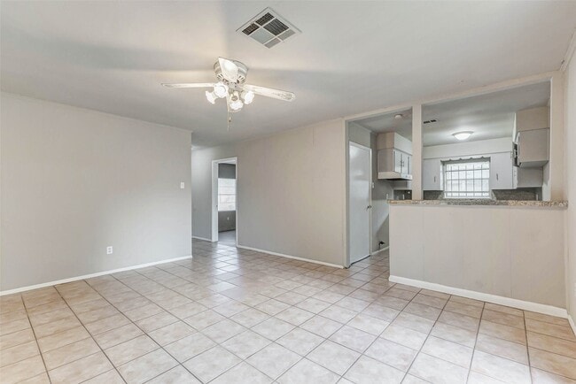 7302 England St in Houston, TX - Building Photo - Building Photo