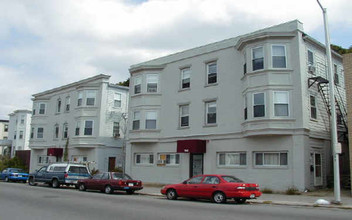 783-787 Main St in Malden, MA - Building Photo - Building Photo