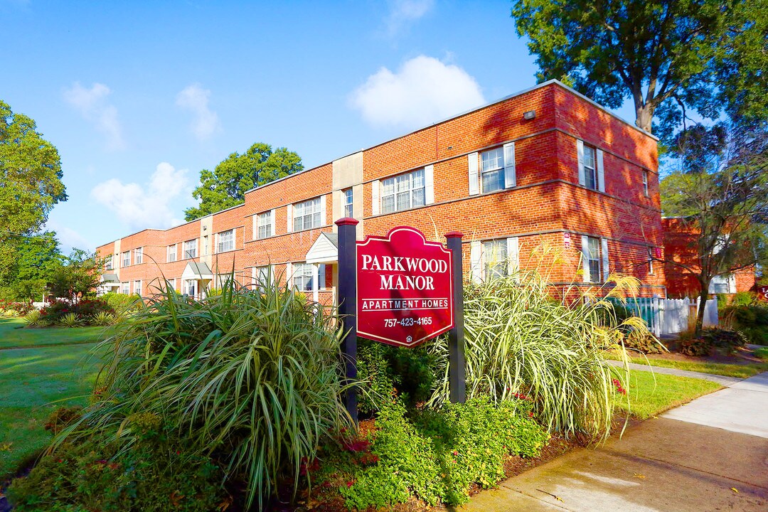 Parkwood Manor in Norfolk, VA - Foto de edificio