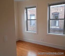48 Burbank St in Boston, MA - Building Photo - Building Photo