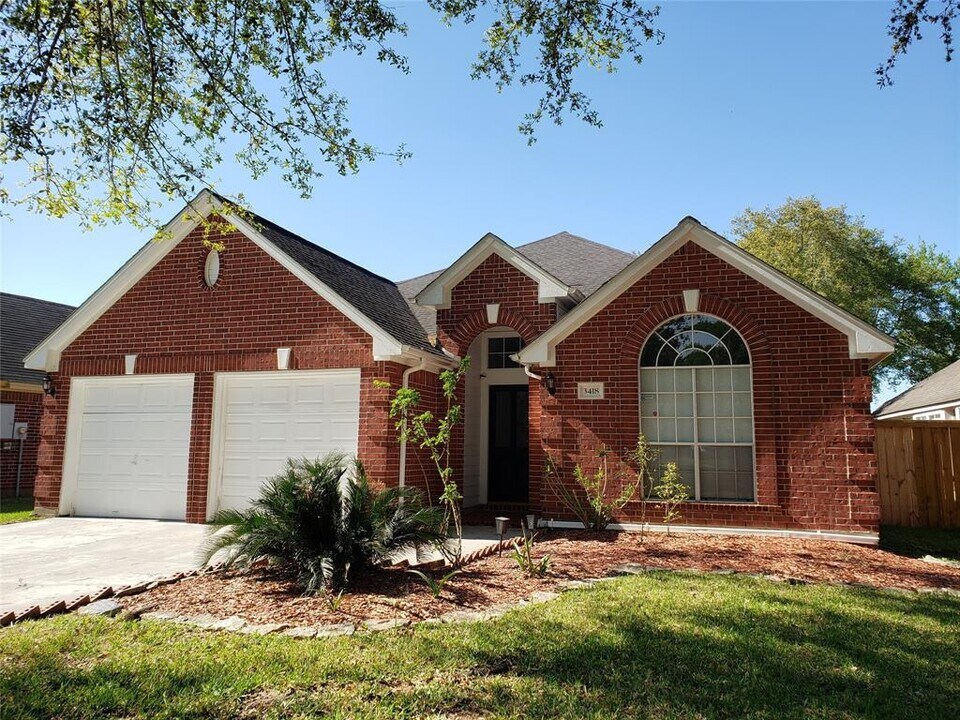 3418 Plymouth Pointe Ln in Missouri City, TX - Building Photo