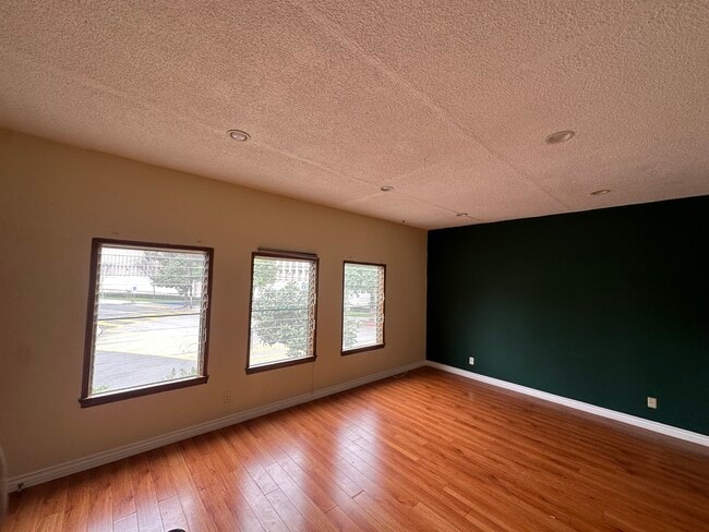206 Columbia Ave, Unit 206 in Los Angeles, CA - Building Photo - Building Photo