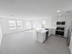 2818 Cedar Rock St in League City, TX - Building Photo - Building Photo