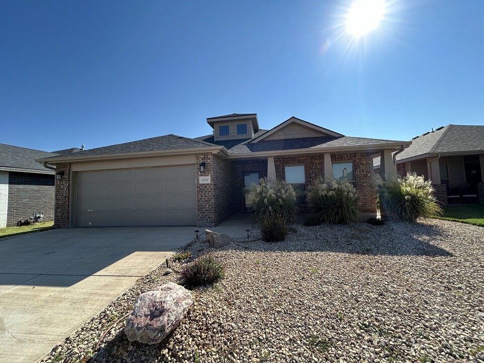 13707 Avenue R in Lubbock, TX - Building Photo