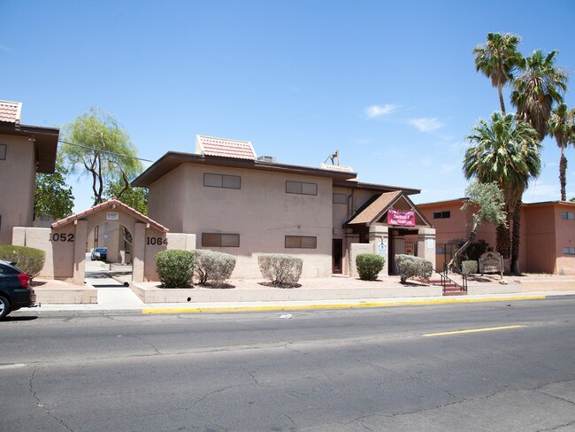 Sierra Pointe in Las Vegas, NV - Building Photo - Building Photo