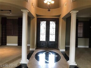 6645 Natalia Ct in Las Vegas, NV - Building Photo - Building Photo