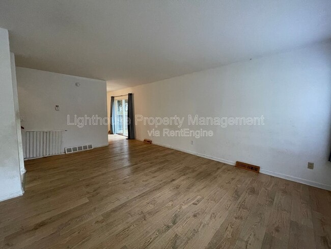 4211 Beechmount Ave in Portage, MI - Foto de edificio - Building Photo