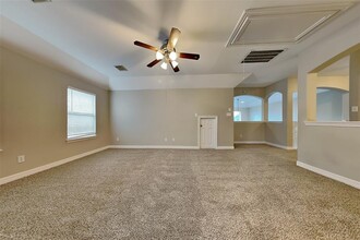 12112 Forest Sage Ln in Pearland, TX - Building Photo - Building Photo