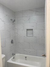 12621 Louise Cir in Garden Grove, CA - Building Photo - Building Photo