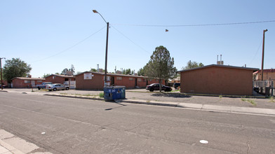 Eastern View Apartments in Albuquerque, NM - Building Photo - Building Photo