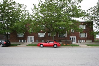 204 Lafayette Street in Griffith, IN - Foto de edificio - Building Photo