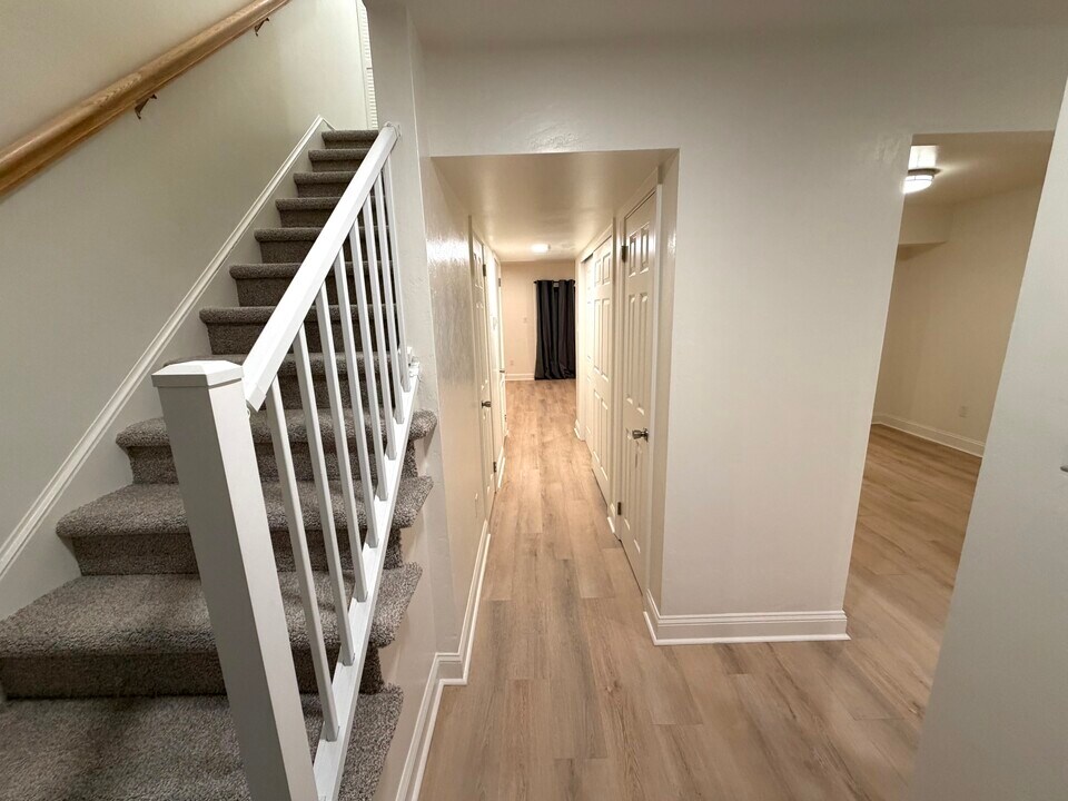 1005 Willow Green Dr in Newport News, VA - Building Photo