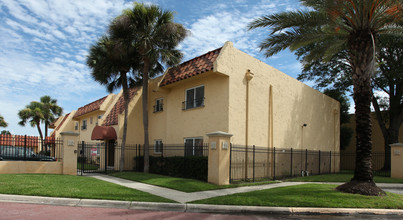 The Colony At San Jose in Jacksonville, FL - Building Photo - Building Photo