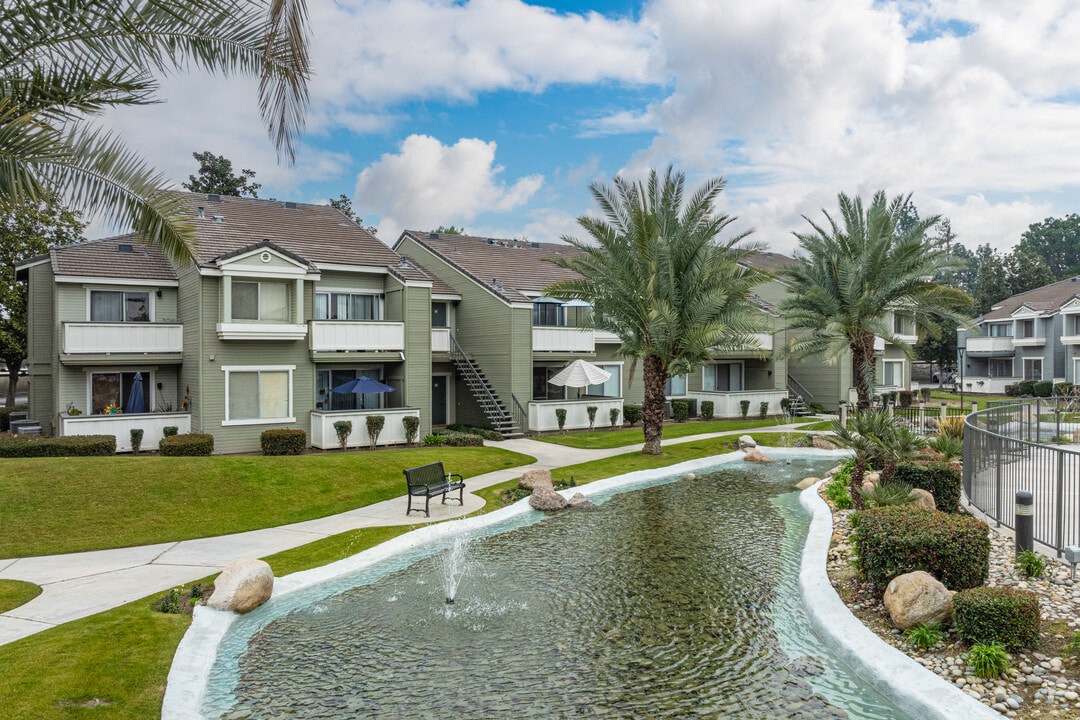 The Springs in Bakersfield, CA - Building Photo