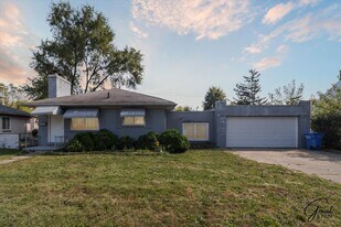 21034 Nummer St in Warren, MI - Building Photo