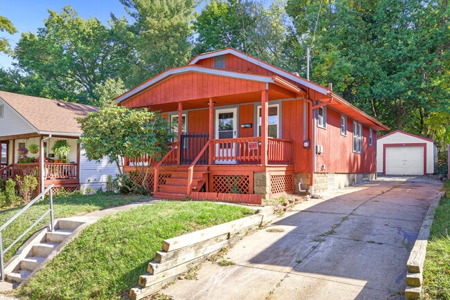 1417 Brandon Ave