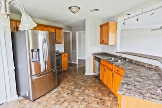 1276 Archwood Dr in Clarksville, TN - Building Photo - Building Photo