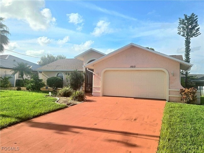 1813 SW 26th St in Cape Coral, FL - Foto de edificio - Building Photo