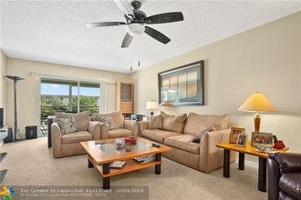 2405 Antigua Cir-Unit -B3 in Coconut Creek, FL - Building Photo - Building Photo