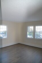 12 St James Pl in Nashua, NH - Building Photo - Building Photo