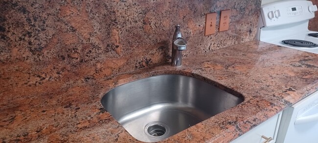 property at 2311 Pimmit Dr