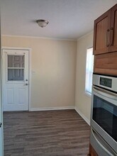 1303 Leacrest Dr in College Station, TX - Building Photo - Building Photo