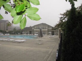 6032 Carrollton Ln in Charlotte, NC - Building Photo