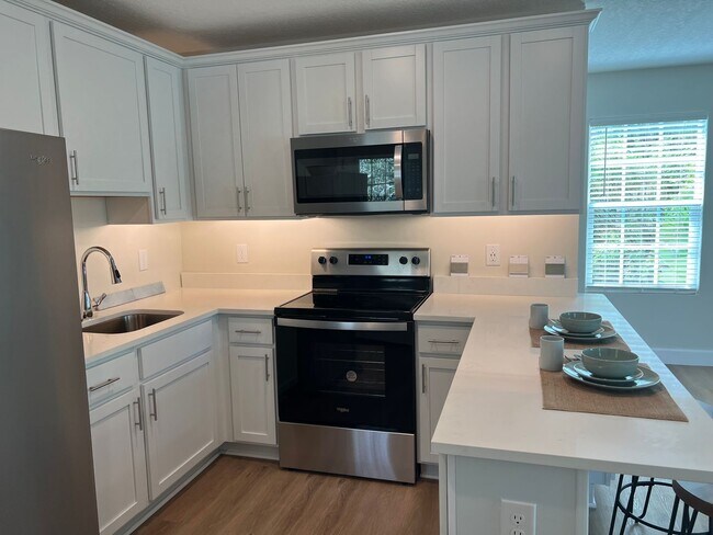 510 Greenbrier Ave in Kissimmee, FL - Building Photo - Building Photo