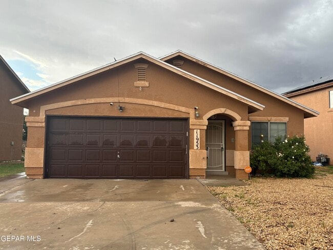 property at 11953 Mesquite Miel Dr